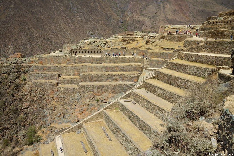 Ollantaytambo'nun Gizemi: İnkalar Dev Basamakları Nasıl İnşa Etti?